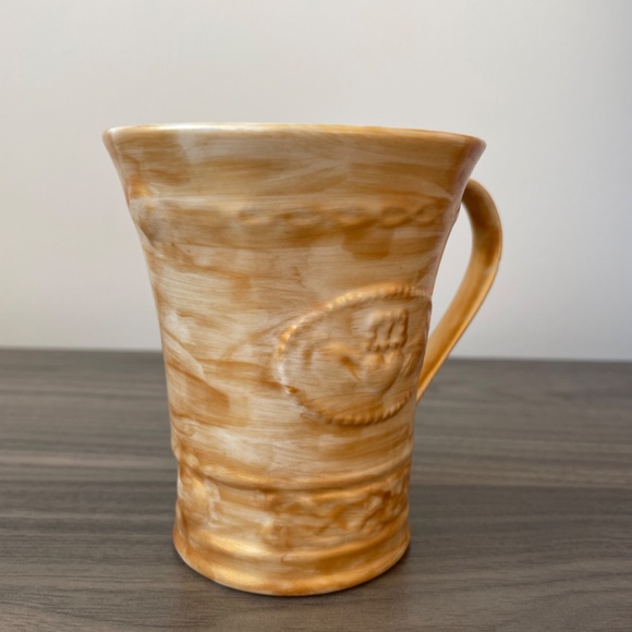 Hand Painted Gold Mug - Picture 7 of 8